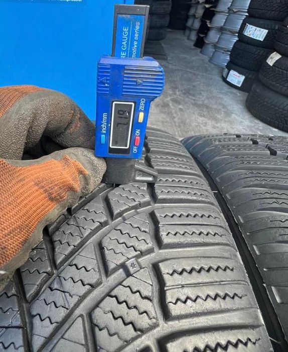 Komp. opon Bridgestone 225/55R18 Demo