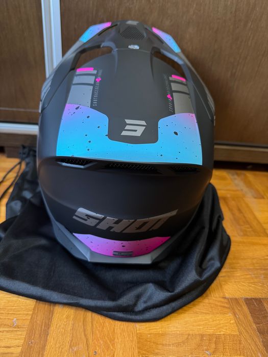 Conjunto Capacete Óculos e Luvas SHOT