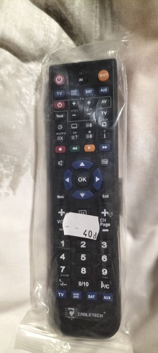 Uniwersalny pilot do telewizora,programowalny Cabletech 4 in 1.