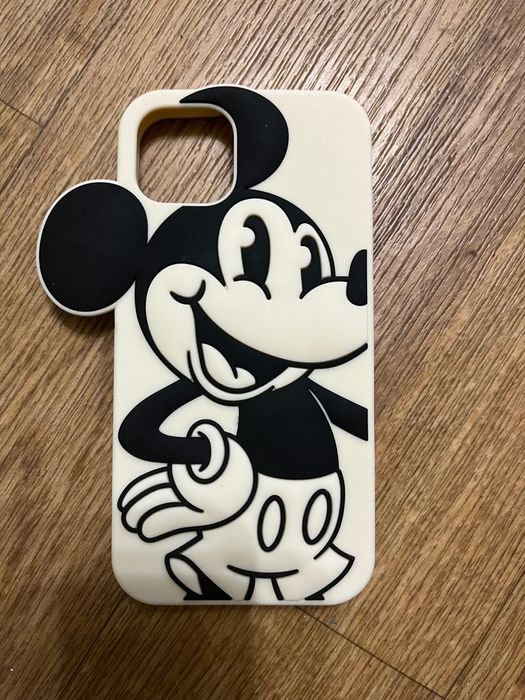 Чехол от H&M на айфон 13