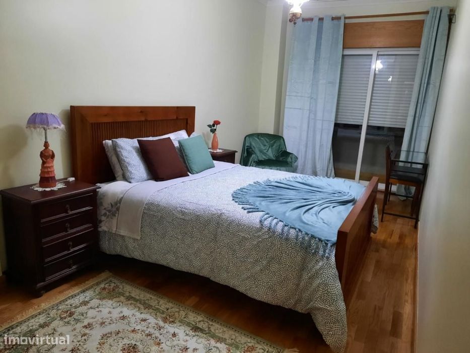 Quarto - localizado em Arroios Lisbon