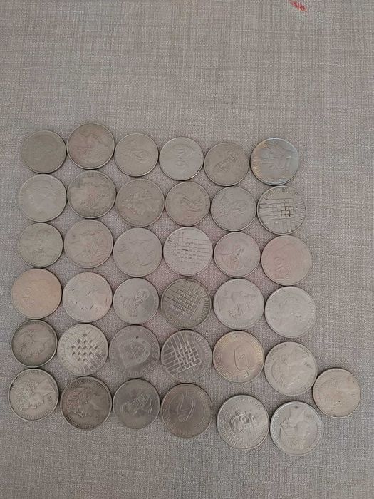 Moedas antigas de 25 escudos