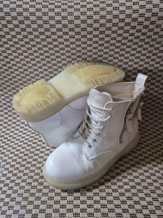 Взуття 36 - 37 розмір