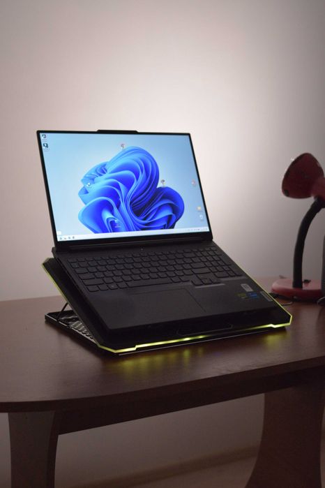 Lenovo Legion Slim 5 16IRH8 | i5-13500H | RTX 4060 | 16 ГБ + подставка