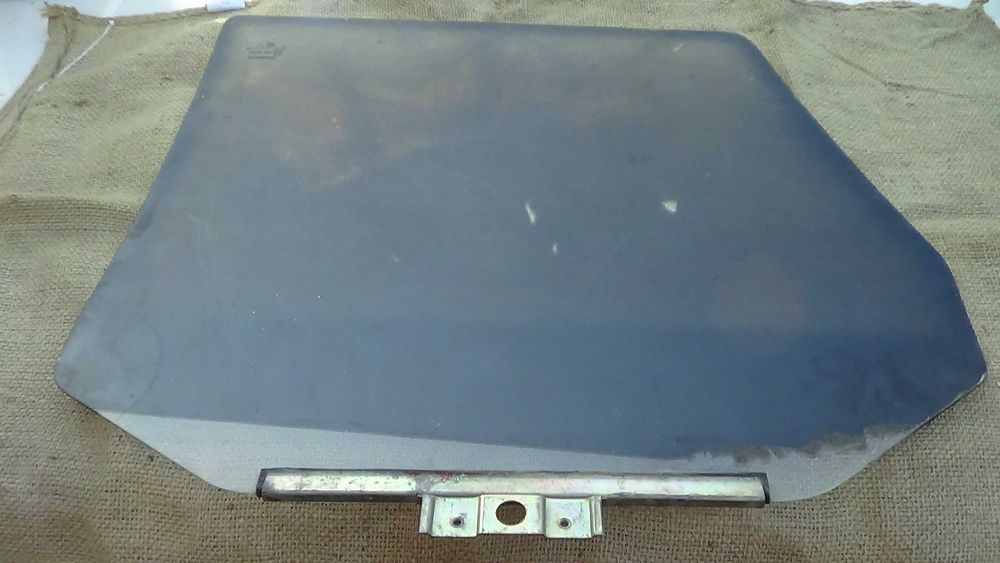 стёкла ваз 2109           .