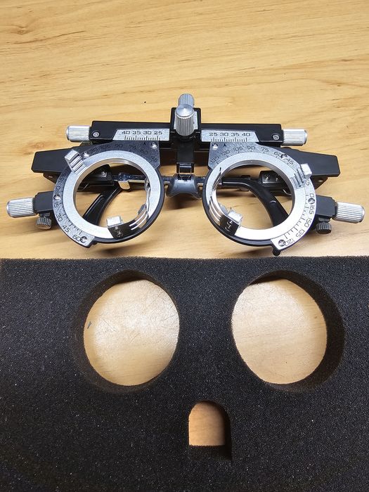 Okulary do badania wzroku ( ramka okulistyczna)