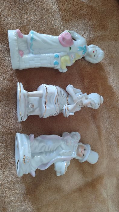 Bonecos de porcelana