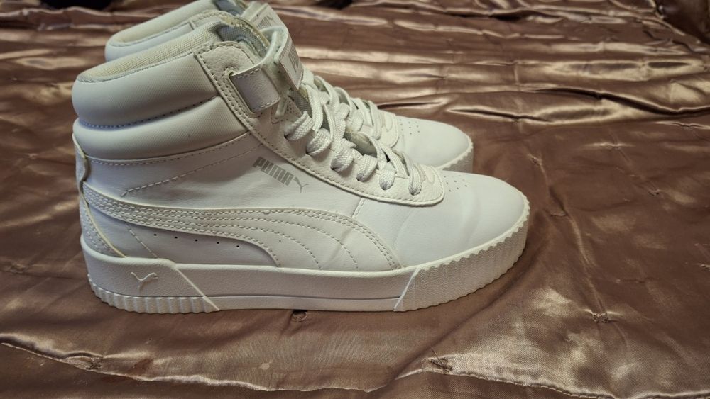 кросівки   PUMA  .