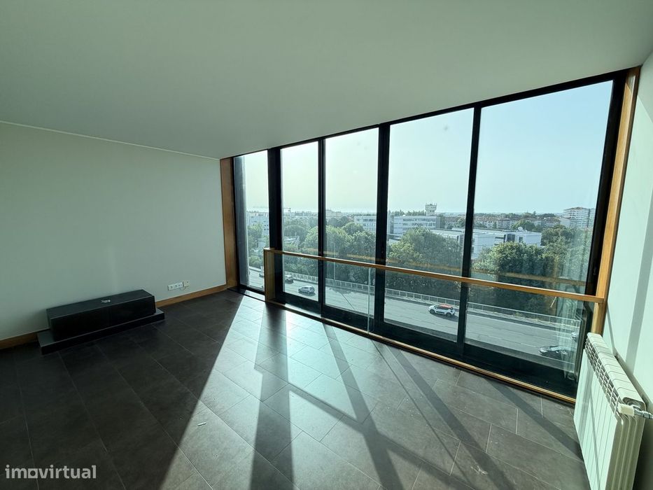 Ap. T1 com Lugar garagem – Glicínias