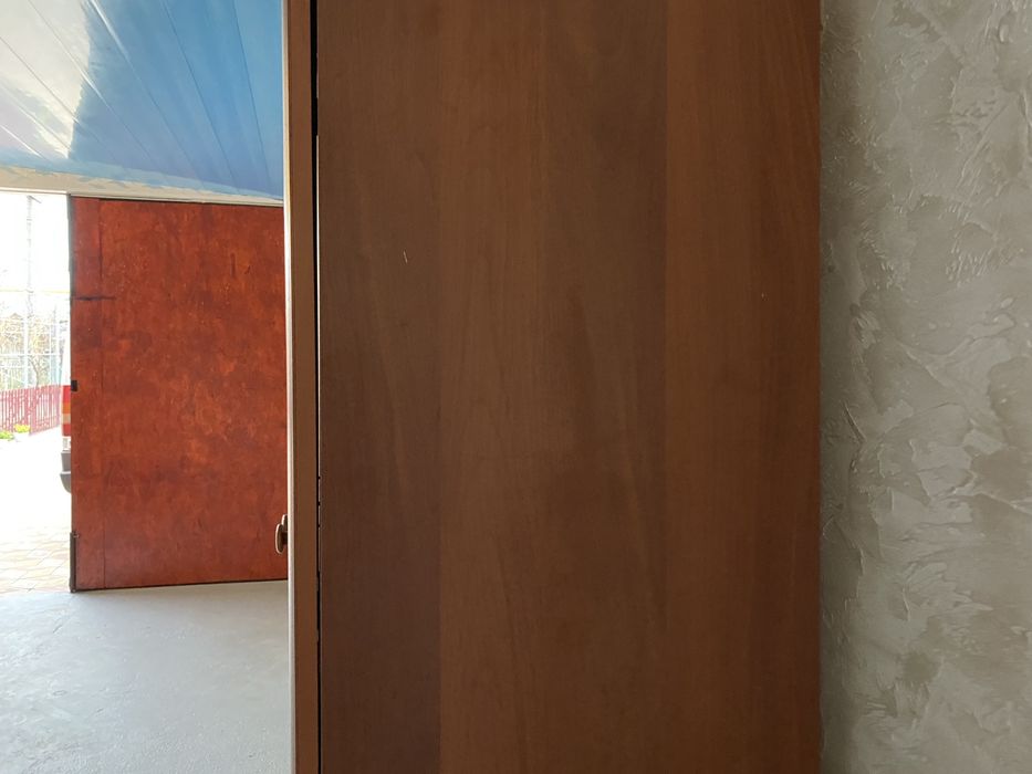 Продам мебель, шкаф, тумбочки