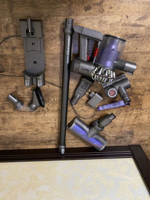 Пылесос аккумуляторный Dyson V6 Animal Extra