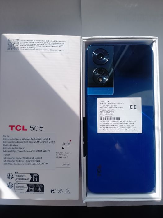 Мобільний телефон TCL 505