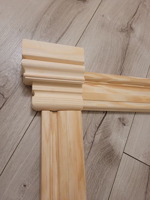 Listwy wykonczeniowe dekoracyjne drewniane