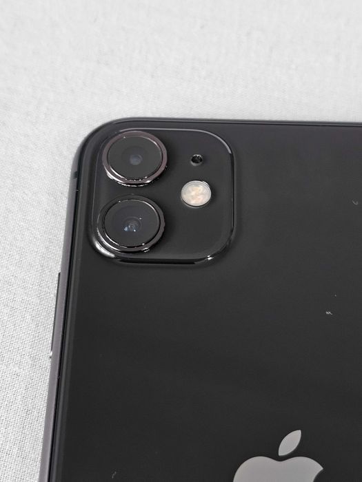 Iphone 11 128Gb. 83% Bateria.  Como novo. Tudo de origem