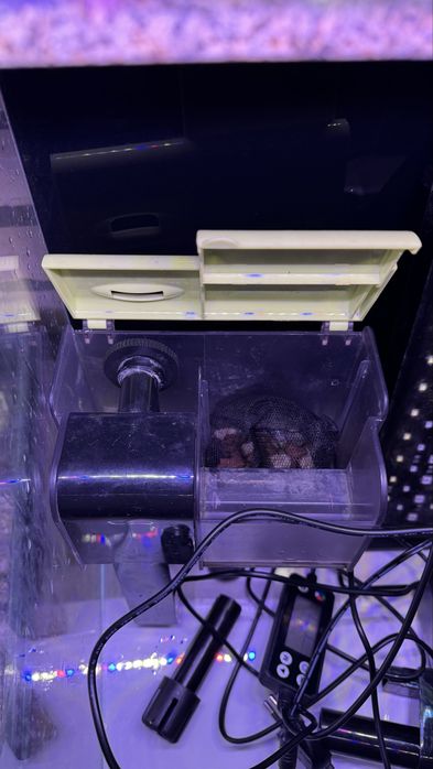 Aquario + filtro + Luz + 4L Neo Soil