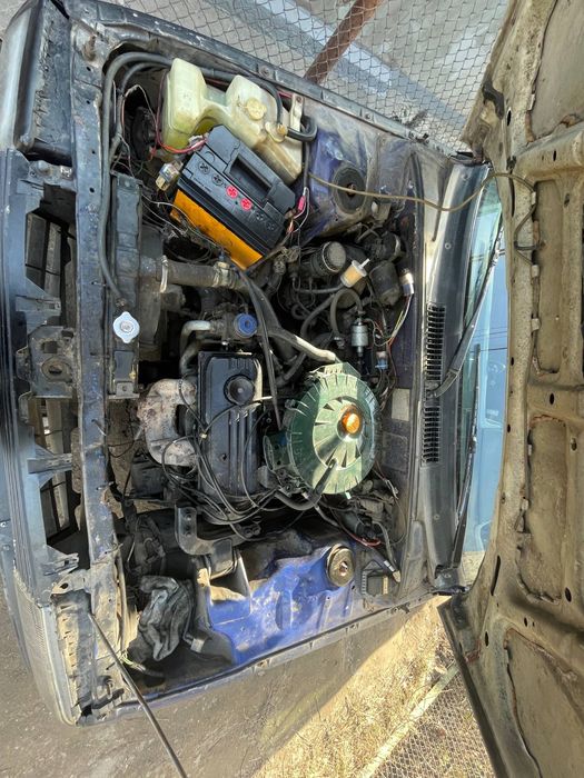 Продам Митсубиси Лансер 1.6 + торг или обмен