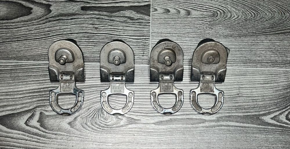 Установчий комплект Mitsubishi MZ330091S1 (оригінал) — 4 шт