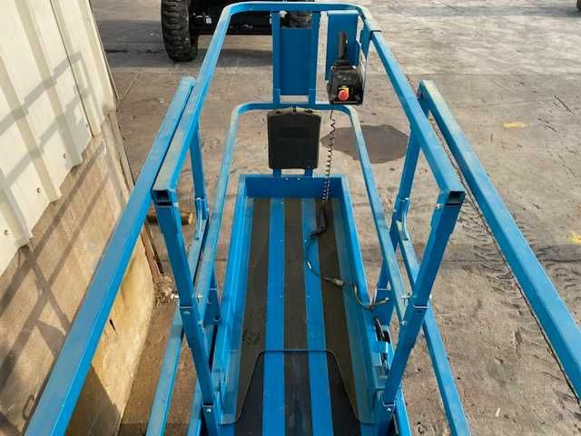 Plataforma Elevatoria Tesoura Eletrica Genie GS 1932 8 Metros