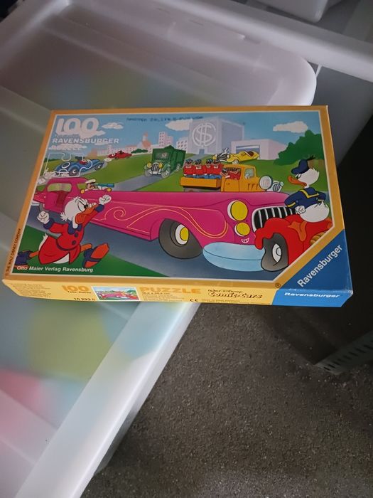 Uncle Scrooge and the Beagle Boys 100-Piece Puzzle