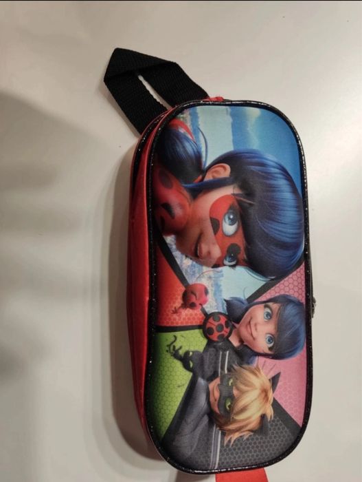 Estojo dos Miraculous em muito bom estado