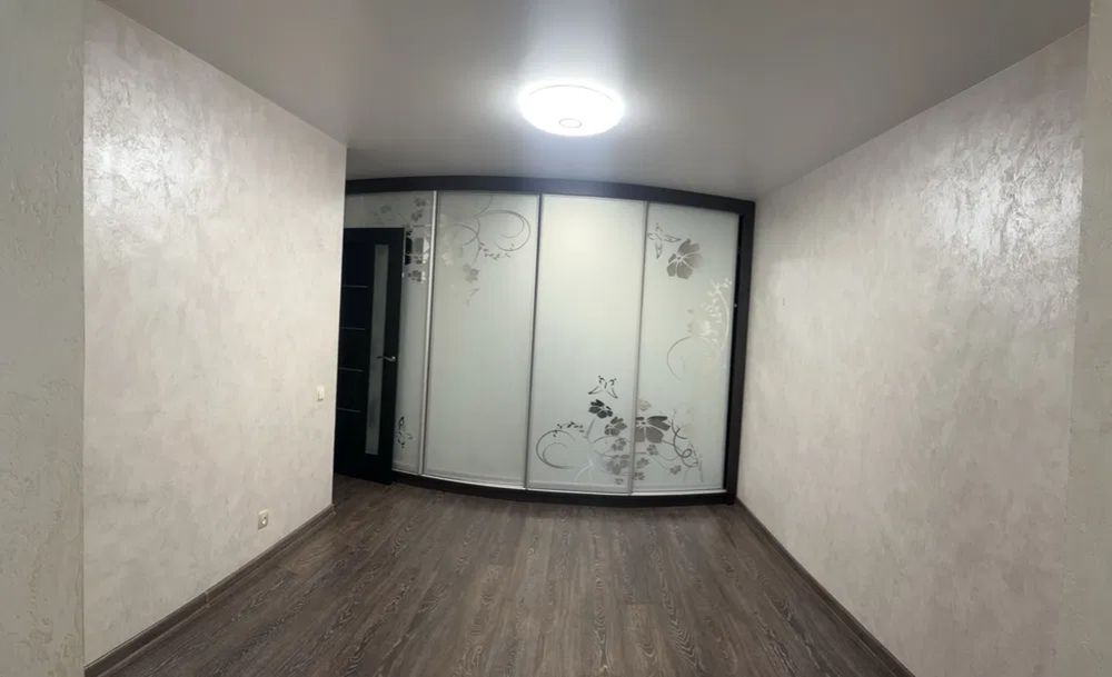 Продам 3-и кімнатну квартиру м. Мала Виска.