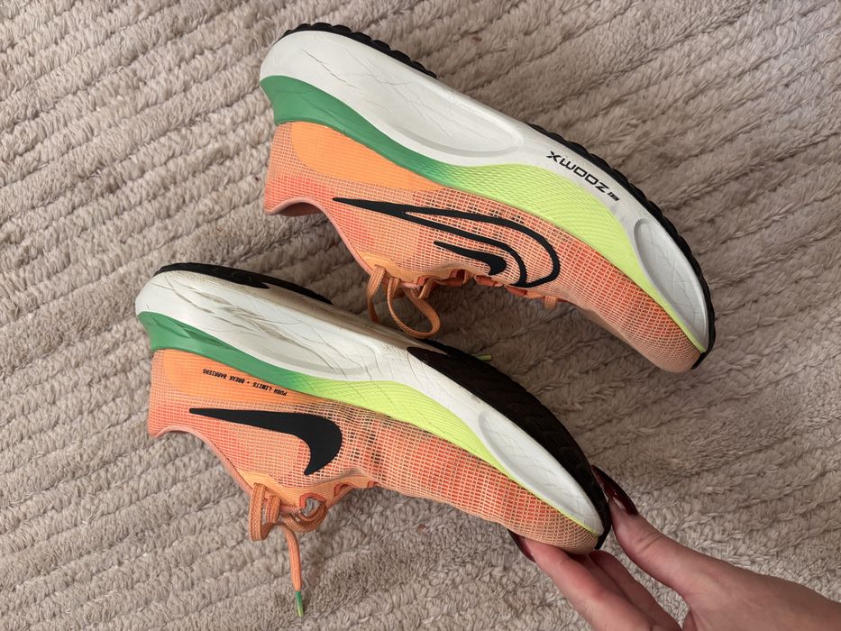 Кросівки Nike zoomX