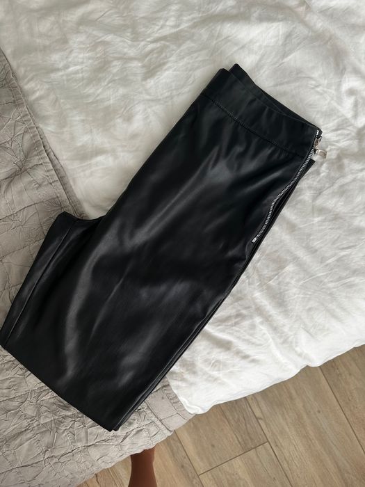 Продам теплі еко-шкіра штани