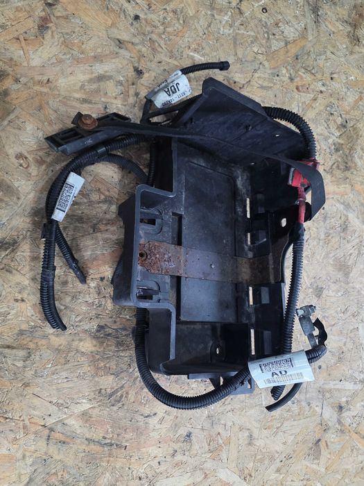 podstawa uchyt akumulatora klema Ford Tourneo Connect mk1 1.8 tdci 07r