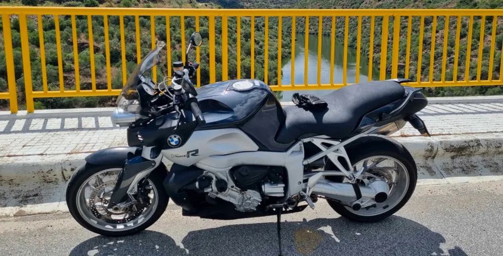 BMW K1200R ANO 2005 70.000kms