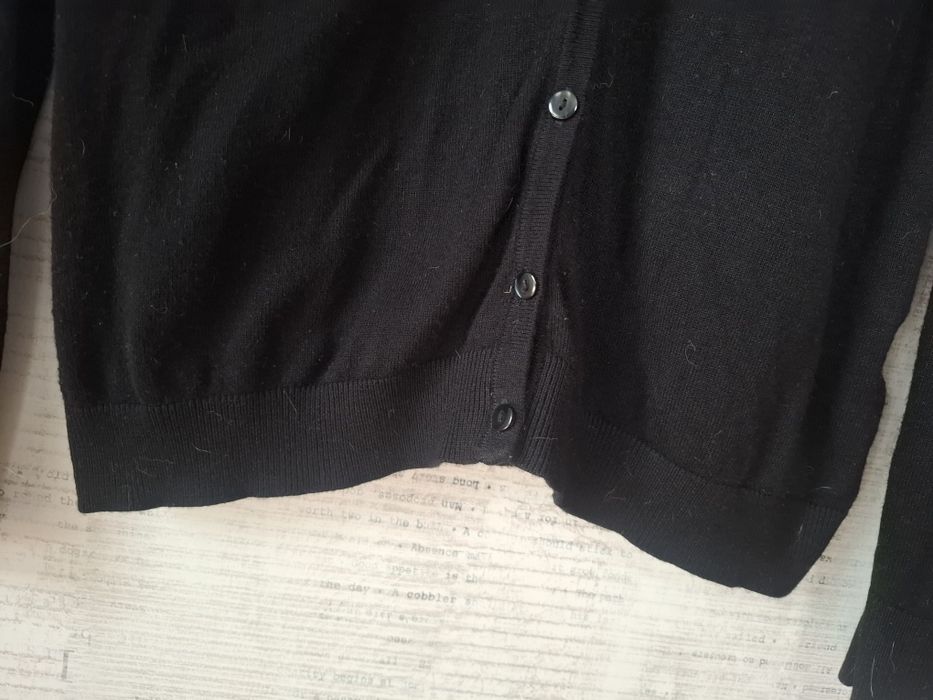 Czarny kardigan Orsay