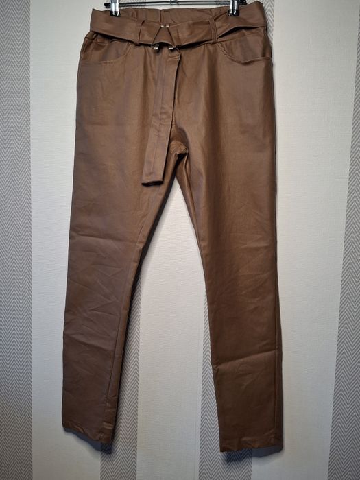 Spodnie damskie ekoskóra M-L czekolada - karmel Nowe