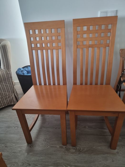 2 cadeiras madeira maciça