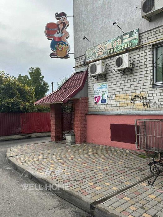 Продаж комерційного приміщення,цоколь,Героїв УПА, Незалежності Бровари