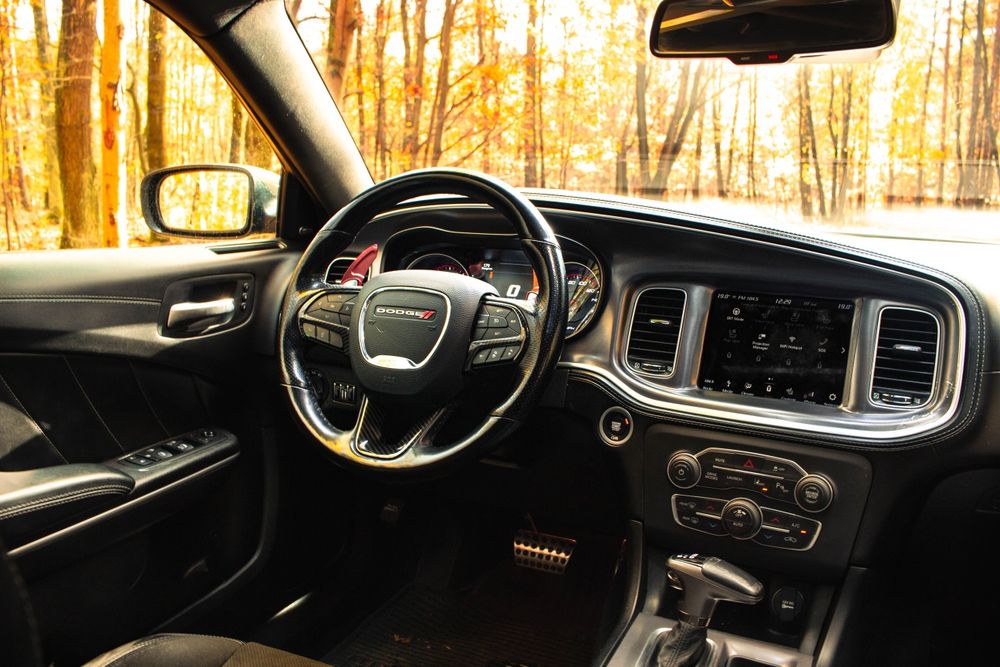 WYNAJEM DODGE CHARGER 6.4 V8 - Promocja 5 dni w cenie 3!