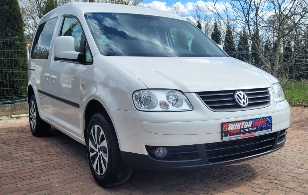 VW Caddy*2010 rok*1,6 B(MPI)Po opłatach*5 osobowy*