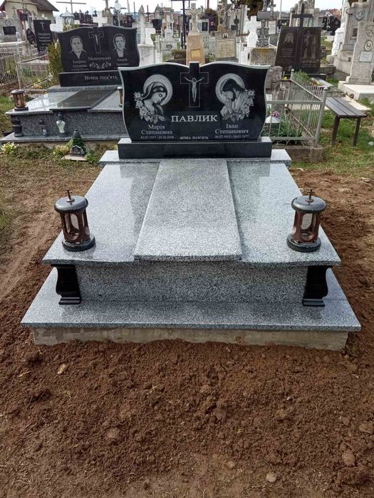 Пам'ятники з граніту