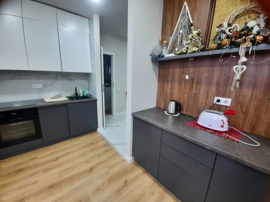 Сдам 1ую квартиру Таирова.Новый дом.С животным берут.Евродвушка