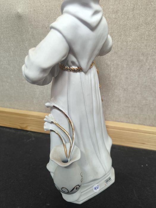 Estatueta Santo António com Menino Jesus Porcelana
Bela peça decorativ
