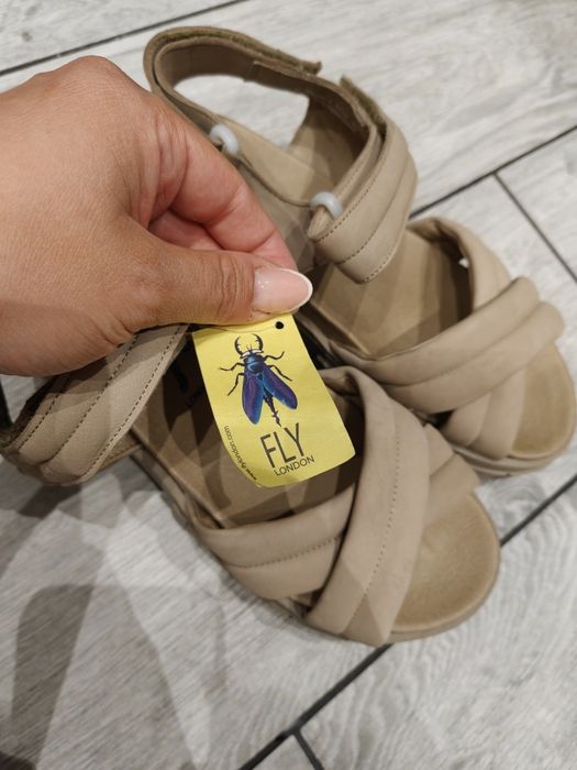 Nowe fly London Sandały 39