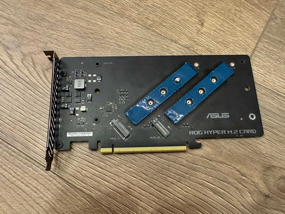ASUS ROG Hyper M.2 CARD PCIe NVMe SSD карта розширення