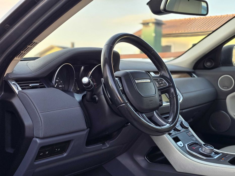 LAND ROVER RANGE ROVER EVOQUE 2.0eD4 150CV "FULL EXTRAS"