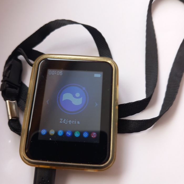 Odwarzacz mp3 , radio , e book "Geekera"