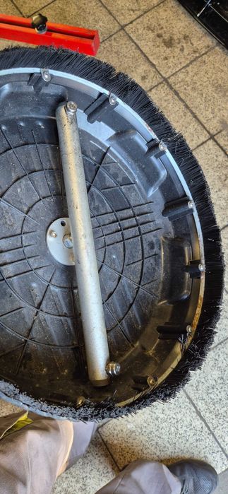 Szczotka do mycia kostki brukowej