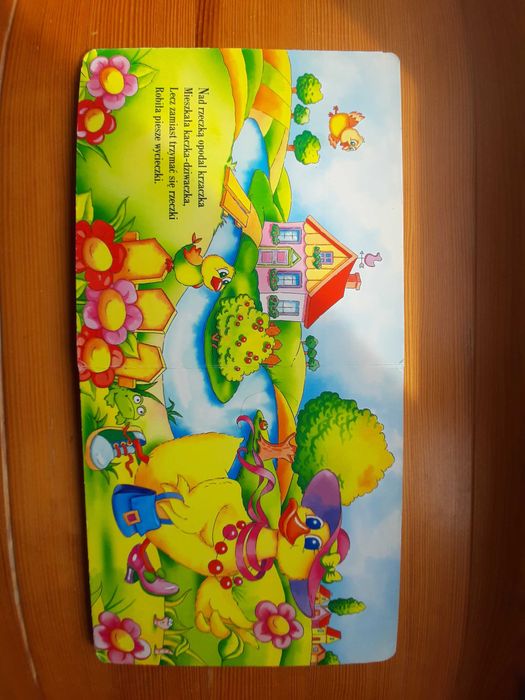 "Kaczka-dziwaczka" J. Brzechwy. Dodatkowo gratis Baranek czyścioszek.