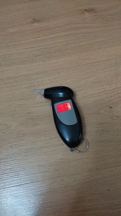 Кишеньковий алкотестер