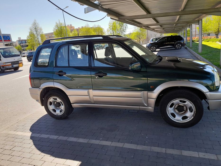 Suzuki Grand Vitara 2000