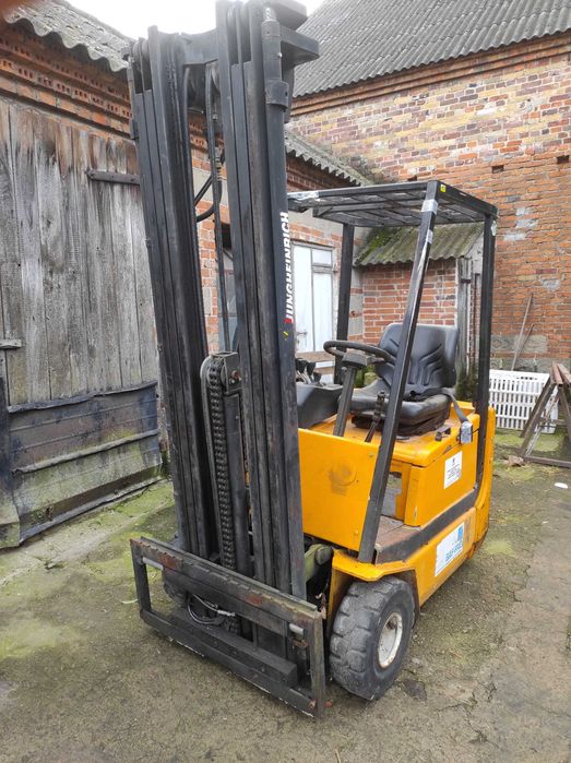 Maszt od wózka widłowego do ciągnika lub wózka triplex