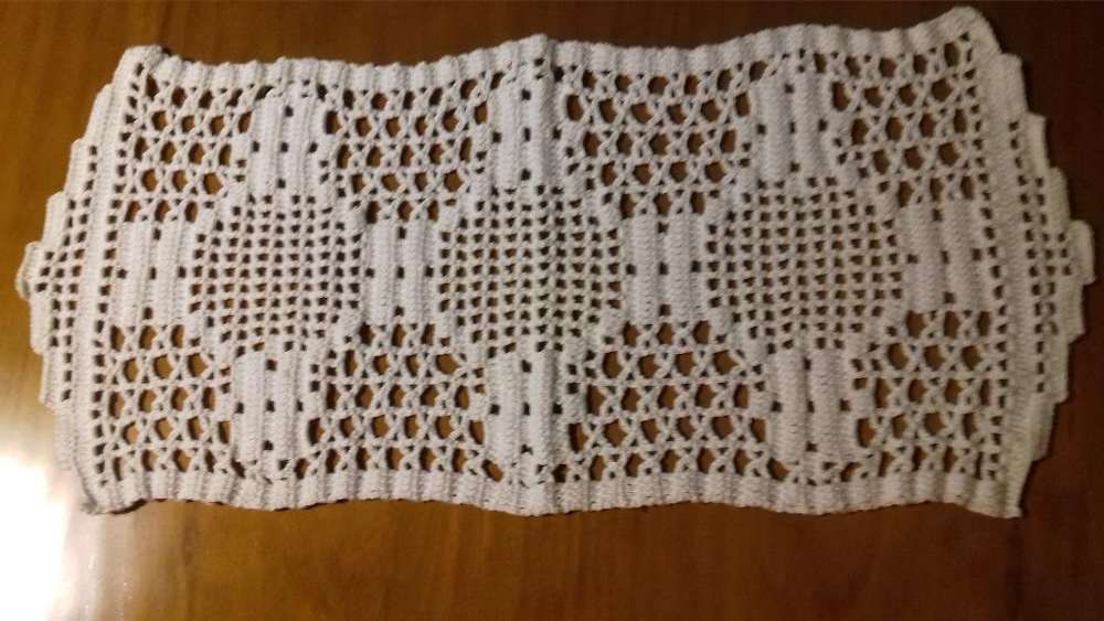Pano em crochet branco
