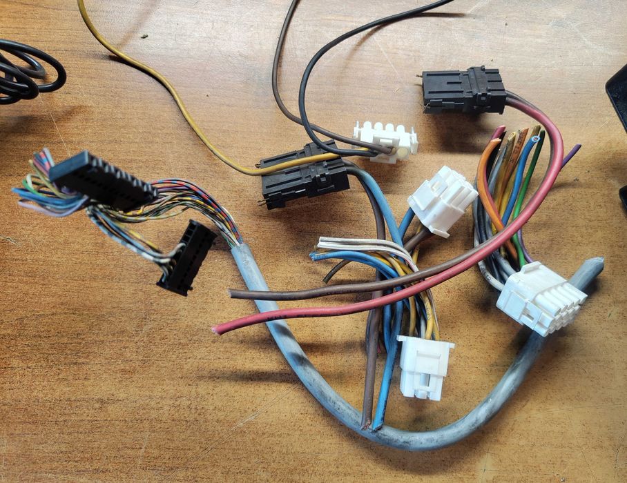 Energolblok elektroblok zasilacz do kampera SCHAUDT EBL 220-4