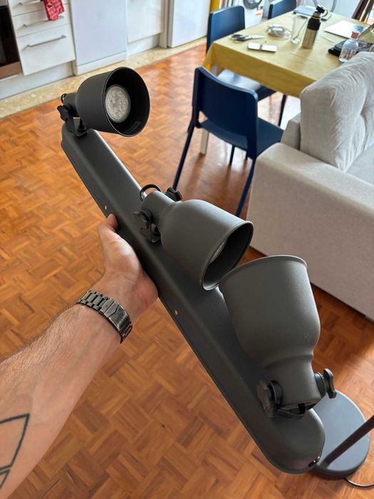Candeeiro de teto IKEA Hektar (3 projetores)